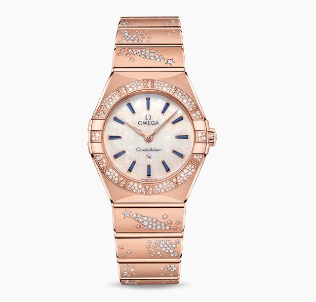 The luxury fake watches are decorated with diamonds.