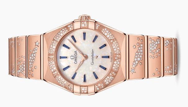 The opal dials copy watches are designed for females.